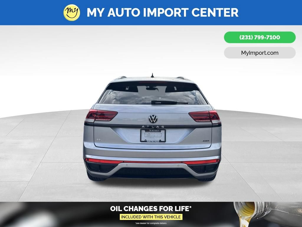 Used 2023 Volkswagen Atlas Cross Sport SEL R-Line AWD/4WD image 5