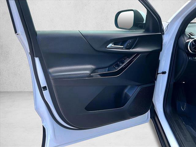 Used 2026 Chevrolet Equinox LT FWD image 17