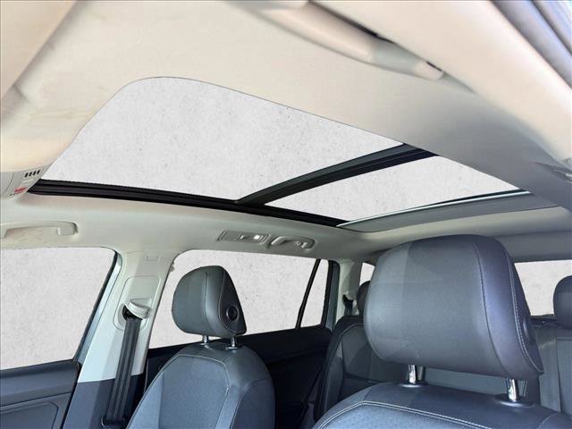 Used 2019 Volkswagen Tiguan SEL FWD image 14