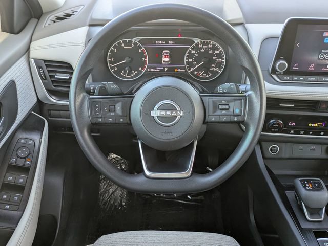 Certified 2023 Nissan Rogue SV FWD image 32