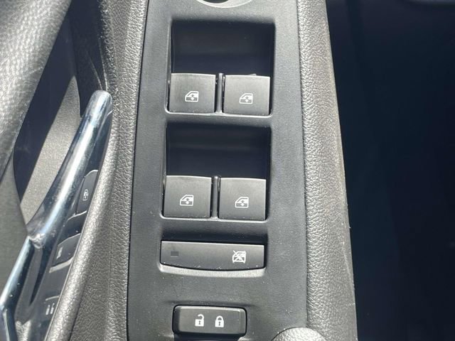 Used 2022 Chevrolet Trax LS AWD/4WD image 24