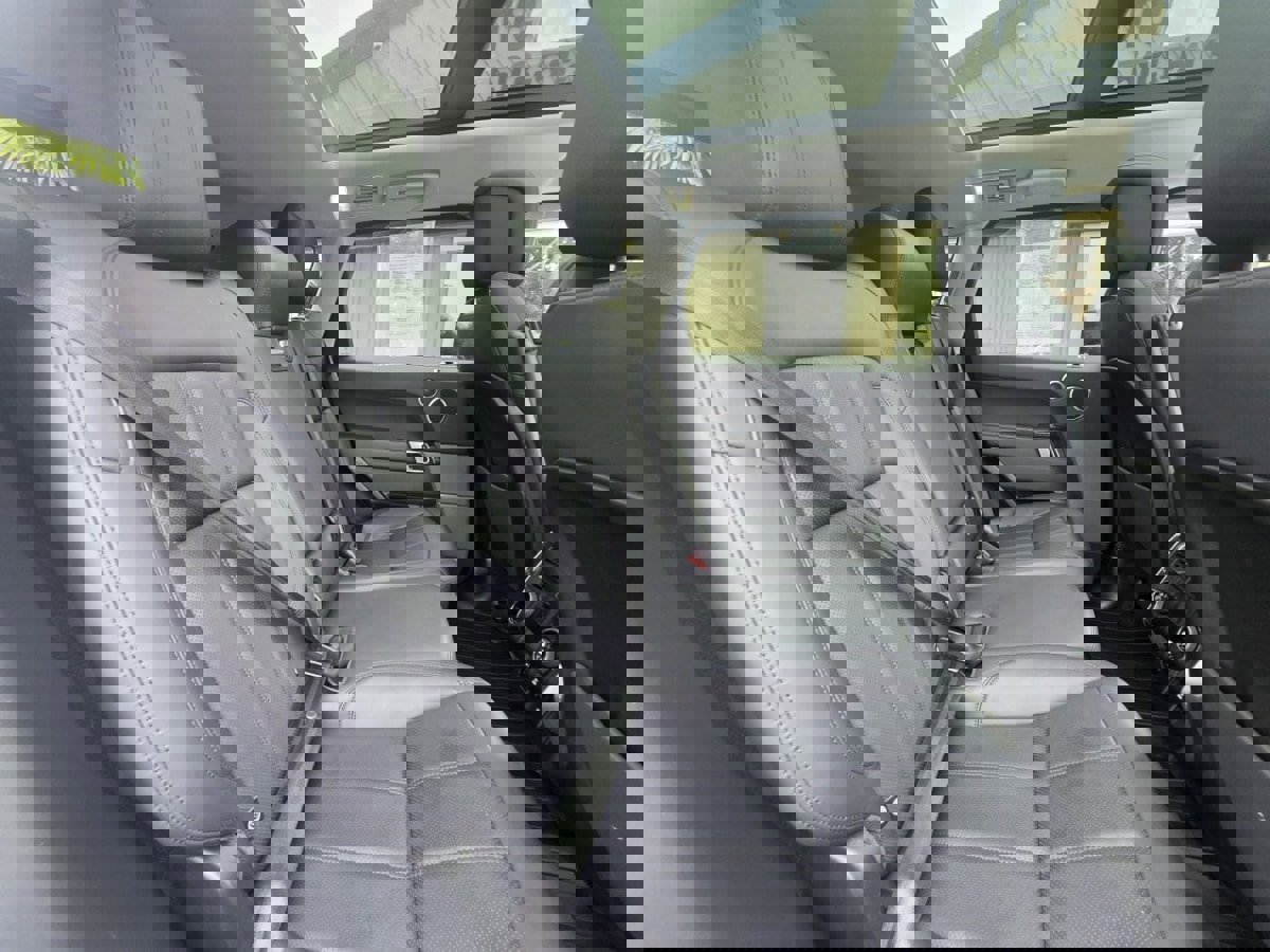 Used 2019 Land Rover Range Rover Sport HSE image 14