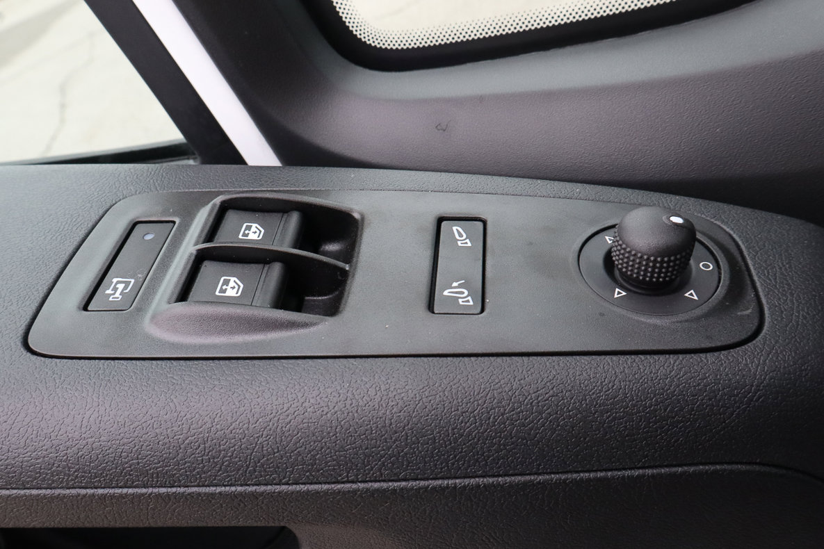 New 2026 RAM ProMaster 2500 w/ Convenience Group image 9