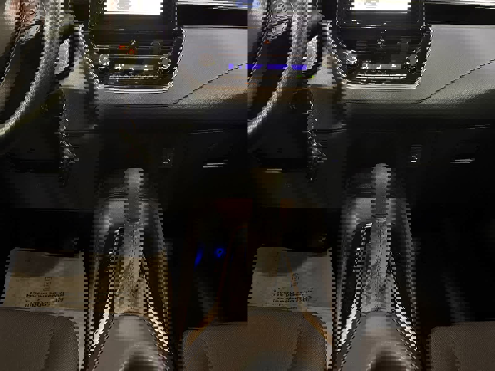 Used 2025 Toyota Corolla LE image 15