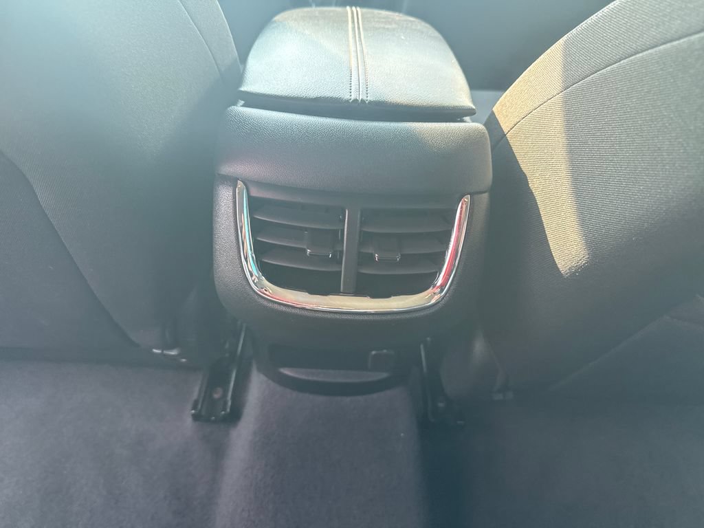 Used 2024 Chevrolet Malibu LT FWD image 35