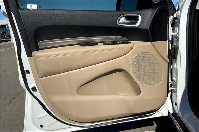 Used 2019 Dodge Durango SXT w/ 3rd Row Seating Group image 22