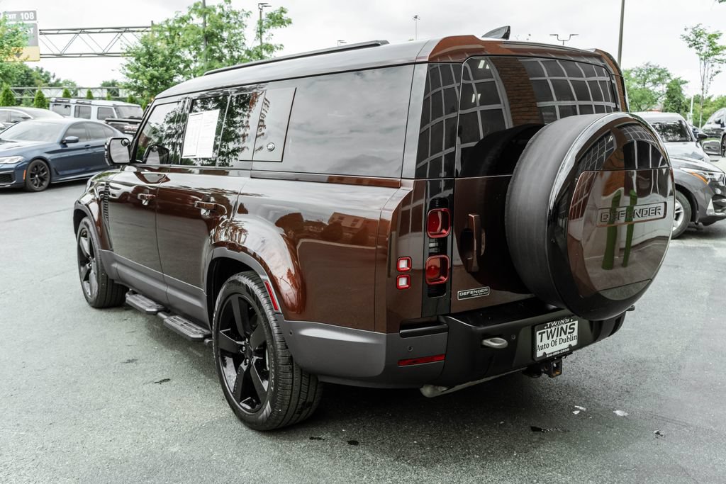 Used 2023 Land Rover Defender 130 First Edition AWD/4WD image 40