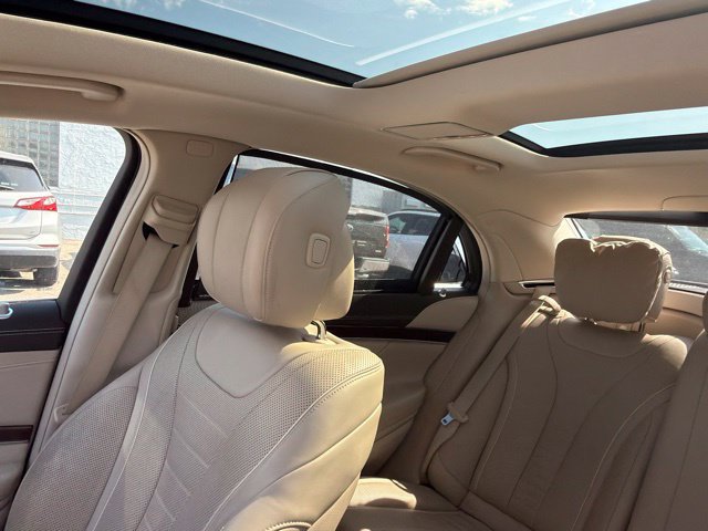 Used 2018 Mercedes-Benz S 560 4MATIC Sedan image 23