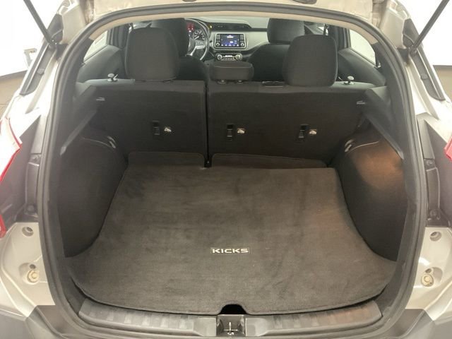 Used 2019 Nissan Kicks SV FWD image 27