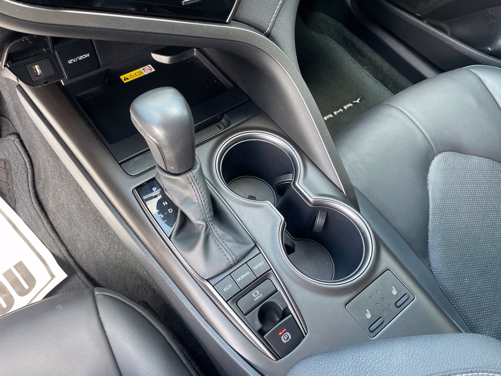 Used 2024 Toyota Camry XSE FWD image 19