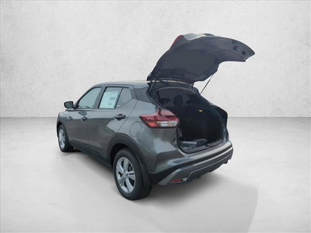 Used 2025 Nissan Kicks Play S image 9