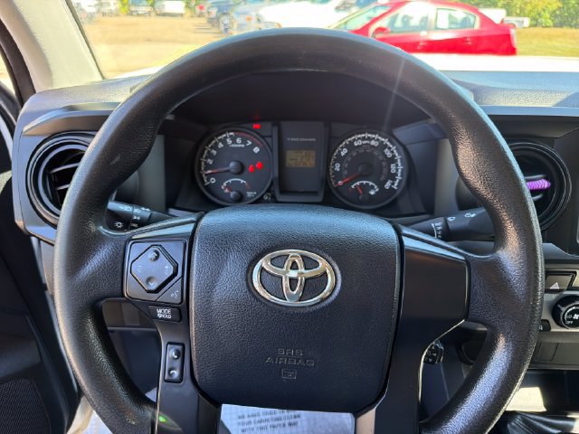 Used 2017 Toyota Tacoma SR w/ SR Convenience Package AWD/4WD image 15