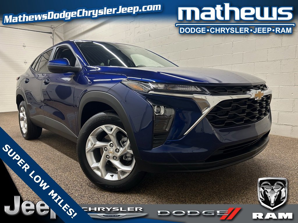 Used 2024 Chevrolet Trax LS w/ LS Convenience Package