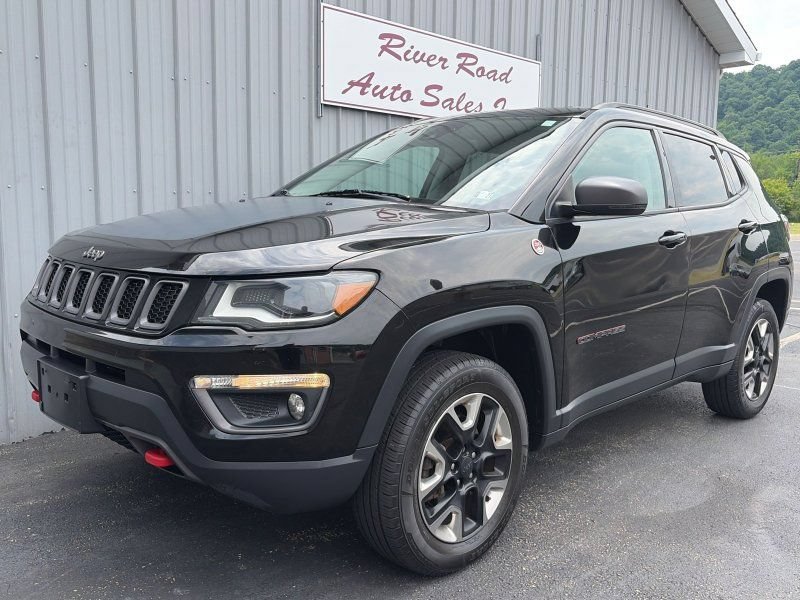Used 2018 Jeep Compass Trailhawk w/ Leather Interior Group AWD/4WD image 29
