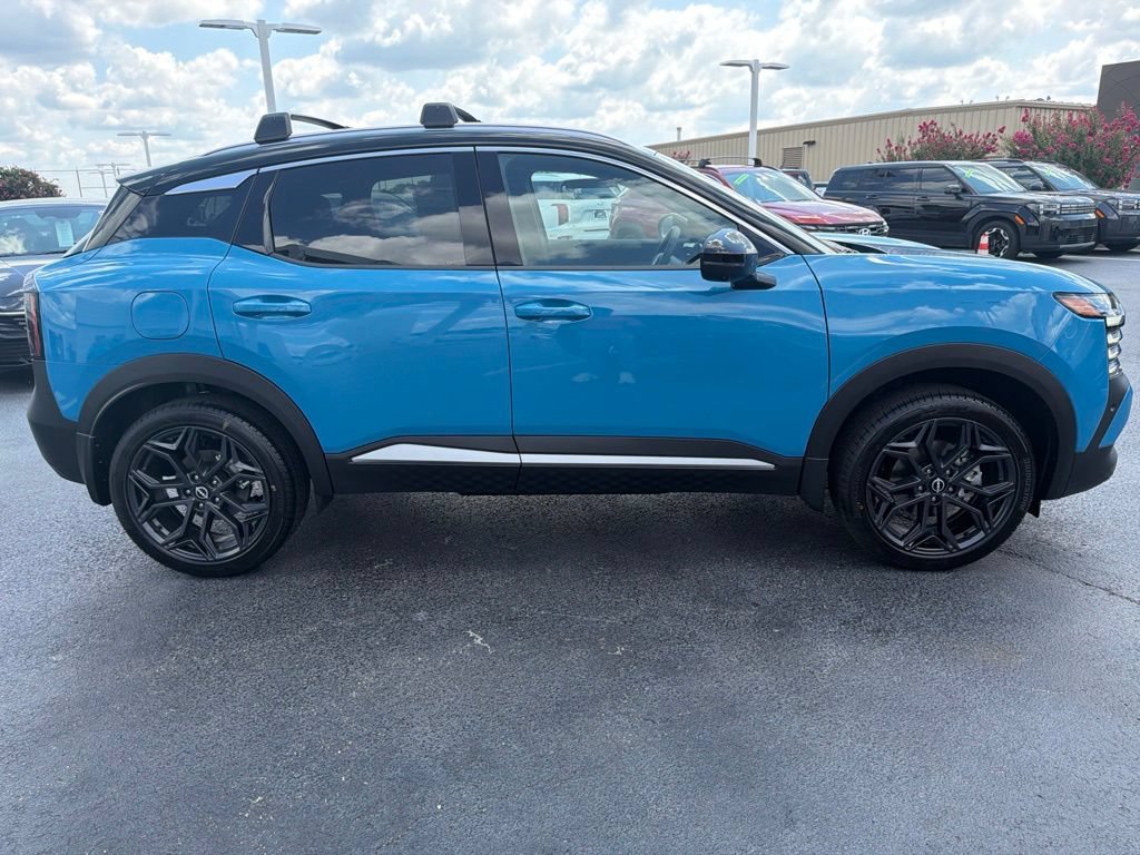 New 2026 Nissan Kicks SR w/ Cold Weather Package AWD/4WD image 6