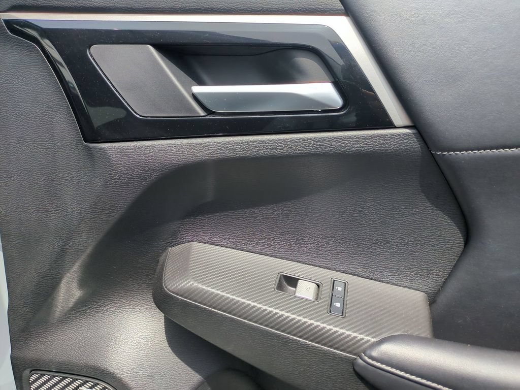 Used 2025 Mitsubishi Outlander SE AWD/4WD image 35