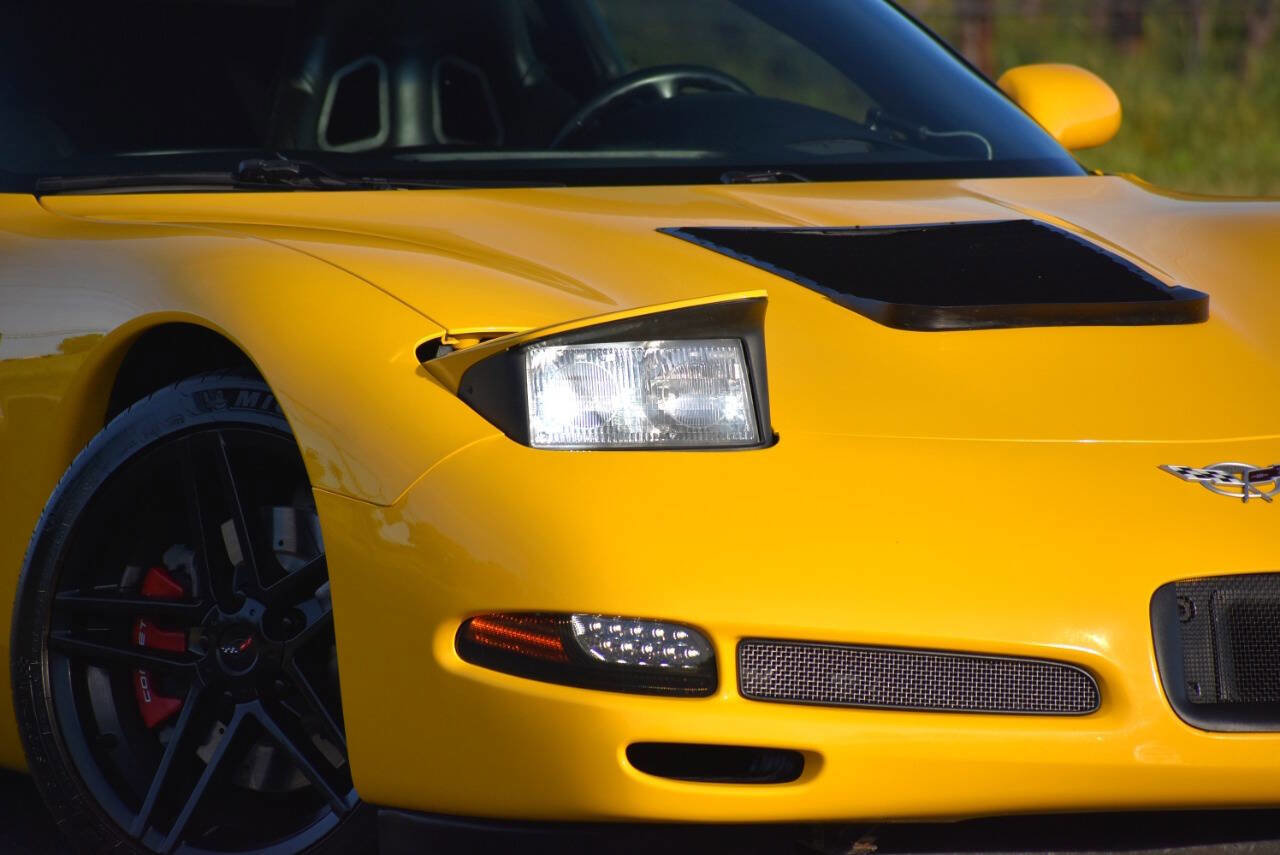 Used 2003 Chevrolet Corvette Z06 w/ Memory Package, 3 Drivers RWD image 9