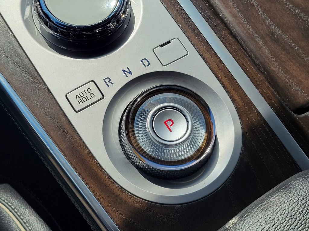 Used 2023 Genesis GV80 2.5T w/ Prestige 20" Package image 23