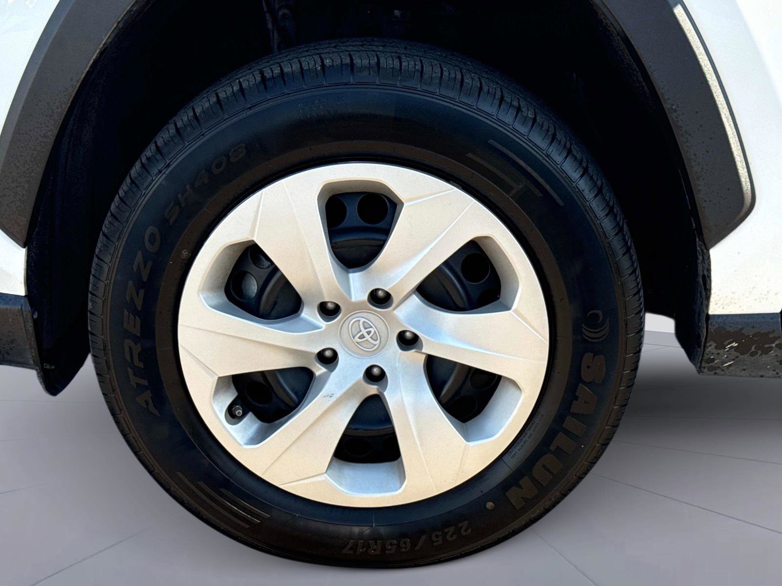 Used 2024 Toyota RAV4 LE image 11