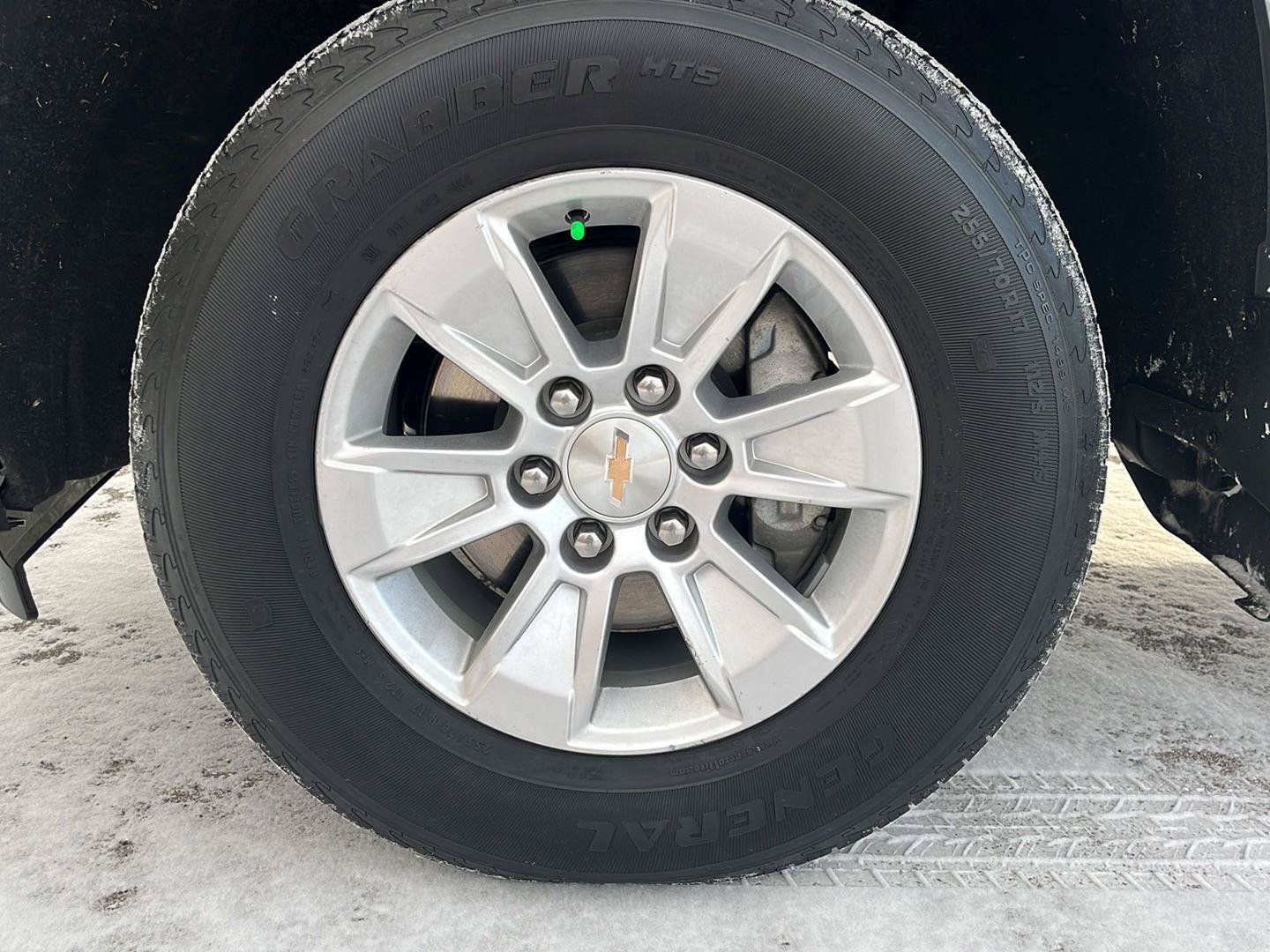 Used 2025 Chevrolet Silverado 1500 LT AWD/4WD image 9