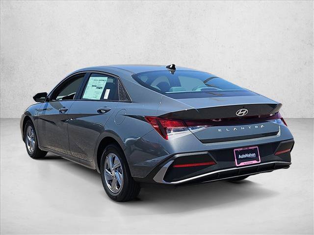 New 2026 Hyundai Elantra SE FWD image 9