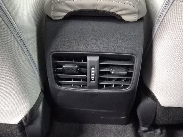 Used 2024 Toyota Corolla Cross L image 13