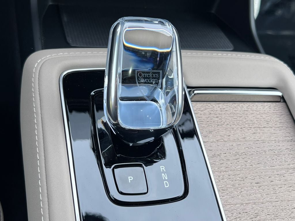 New 2026 Volvo XC90 B5 Core AWD/4WD image 29