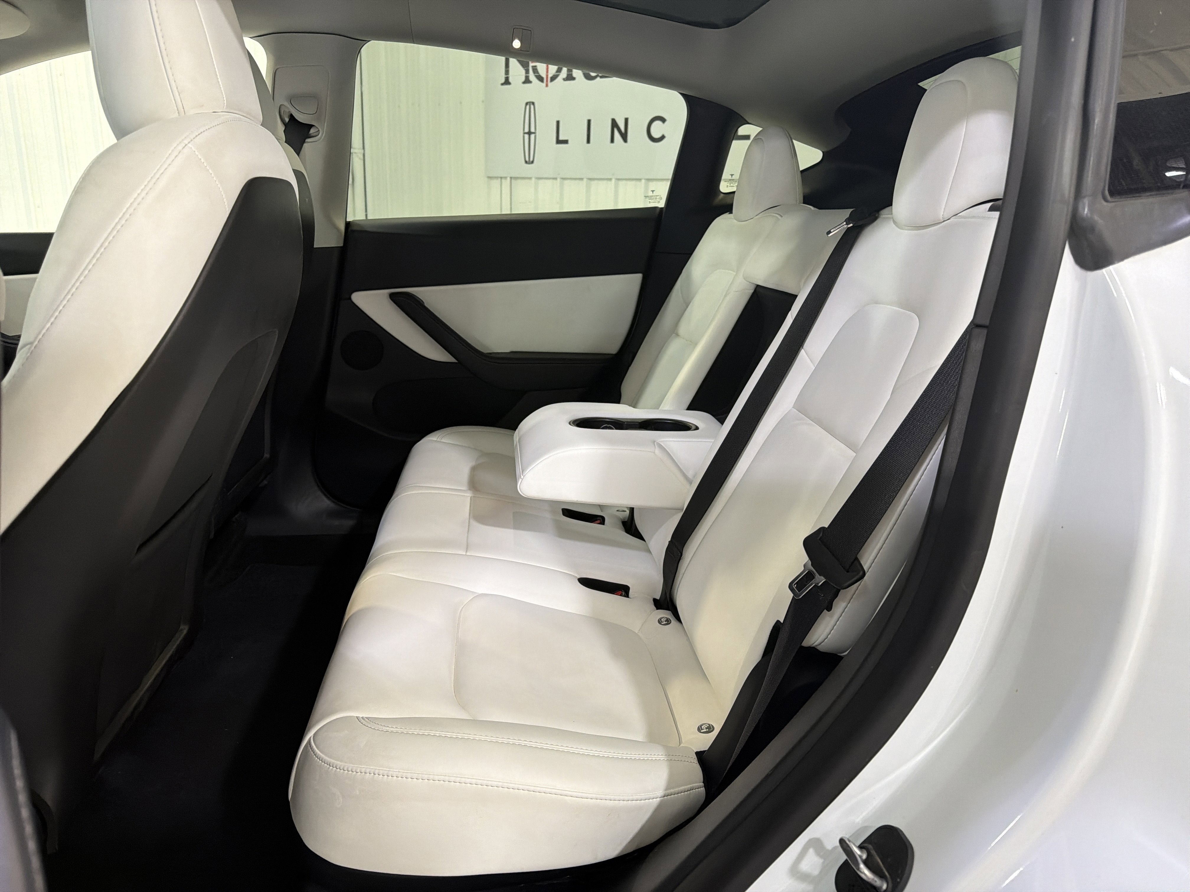 Used 2022 Tesla Model Y Performance AWD/4WD image 10