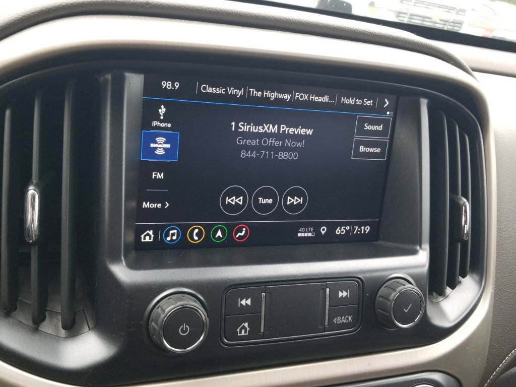 Used 2021 GMC Canyon Denali image 8