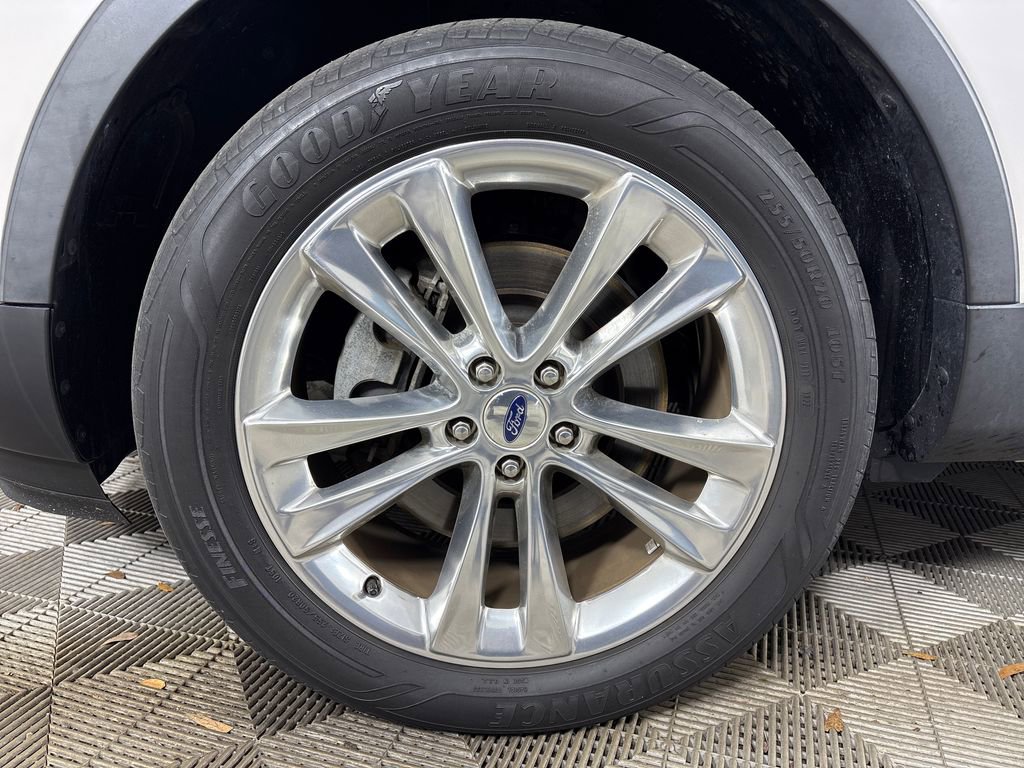 Certified 2019 Ford Explorer XLT w/ Equipment Group 202A image 12