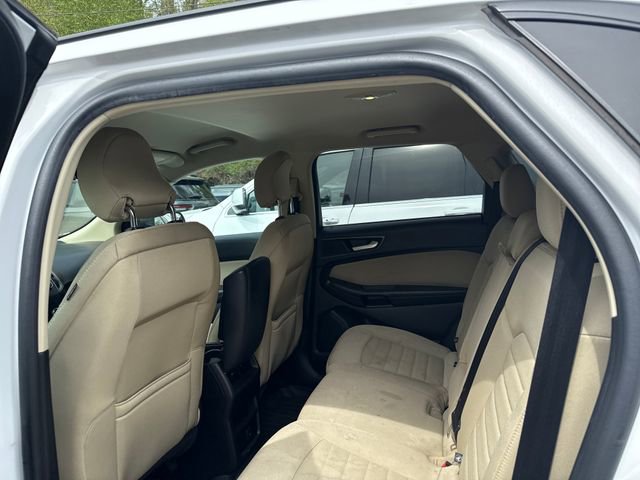 Used 2015 Ford Edge SE image 11