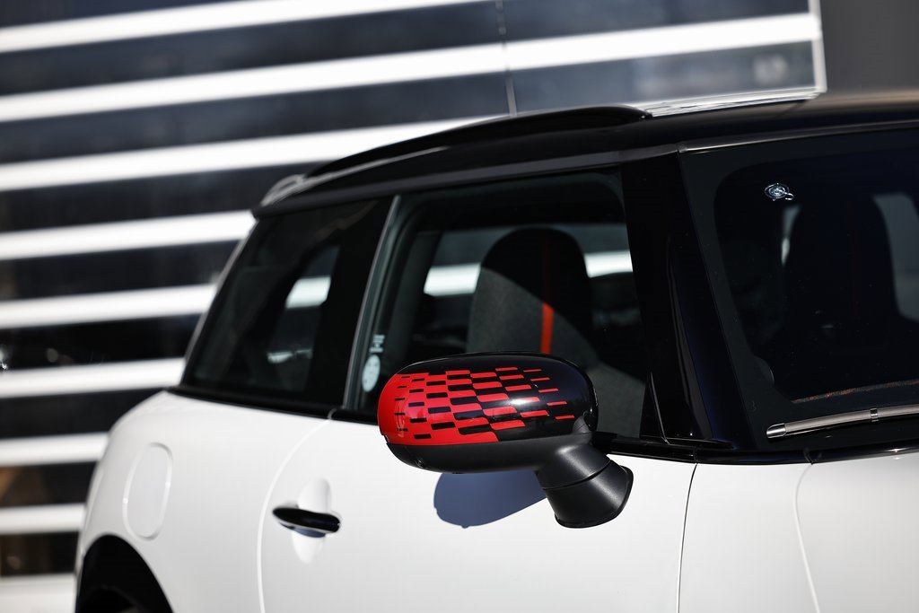 New 2026 MINI Cooper S image 3