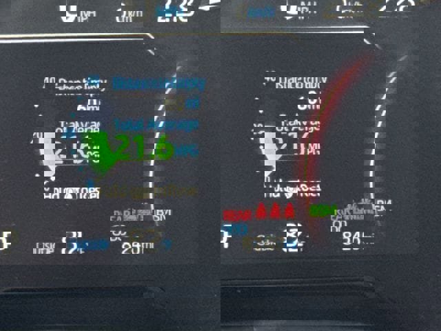 Used 2025 Toyota RAV4 XLE image 16