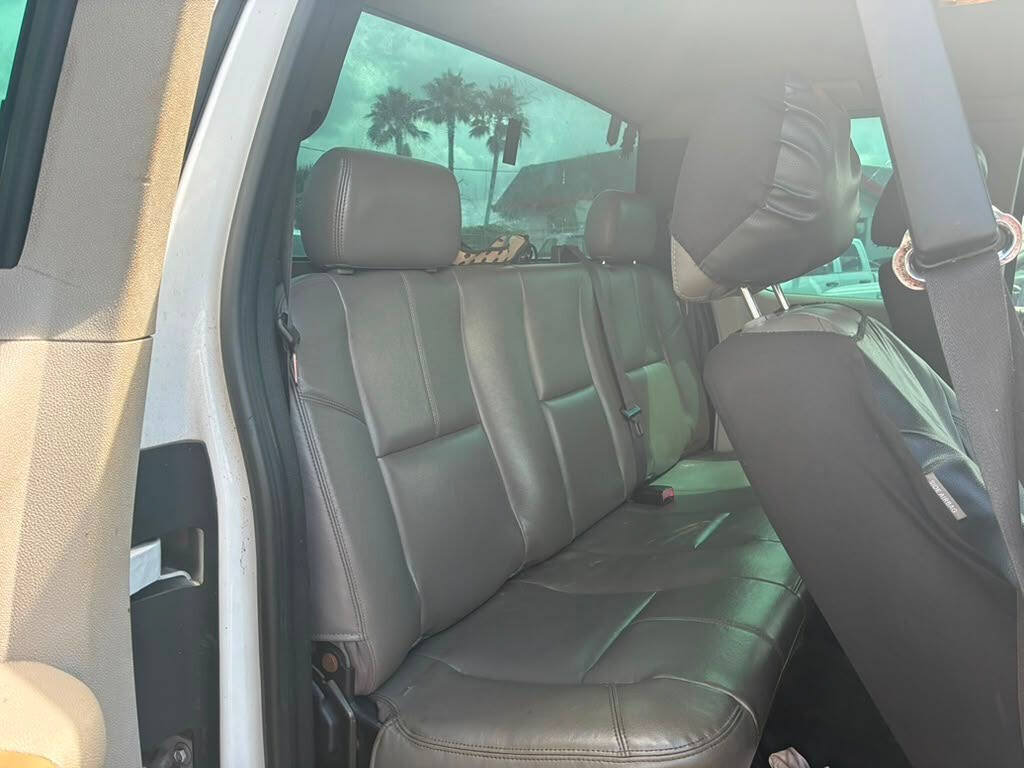Used 2011 Chevrolet Silverado 1500 W/T w/ LS Package RWD image 10