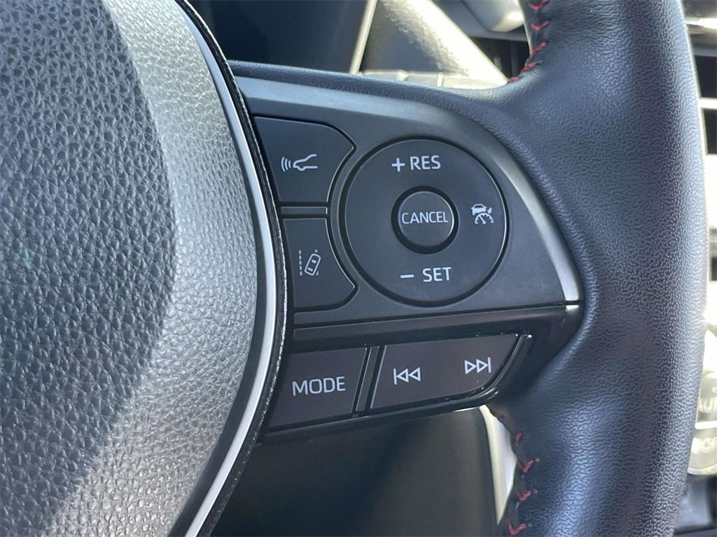 Used 2023 Toyota RAV4 SE image 23