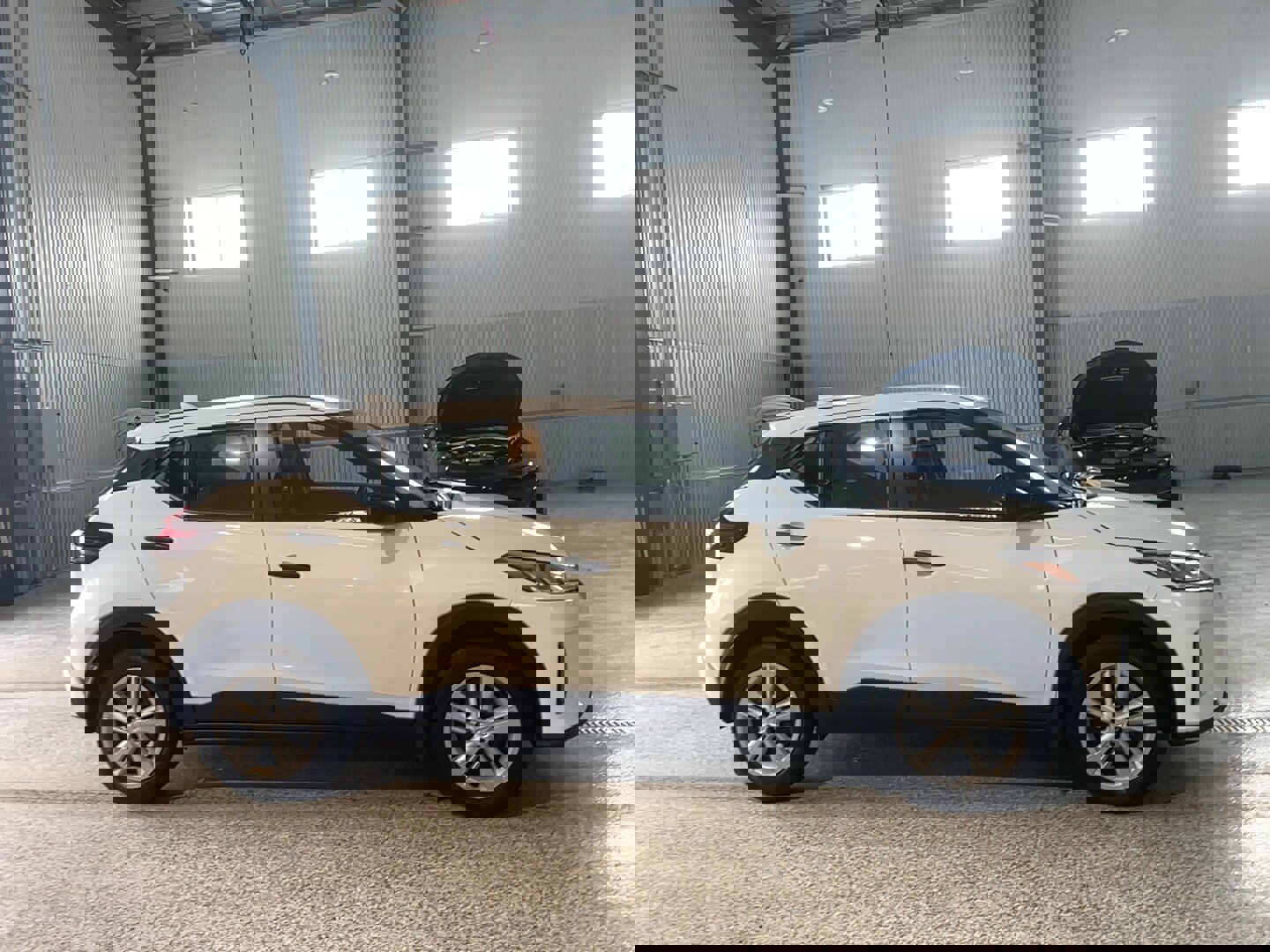 Used 2024 Nissan Kicks S image 4