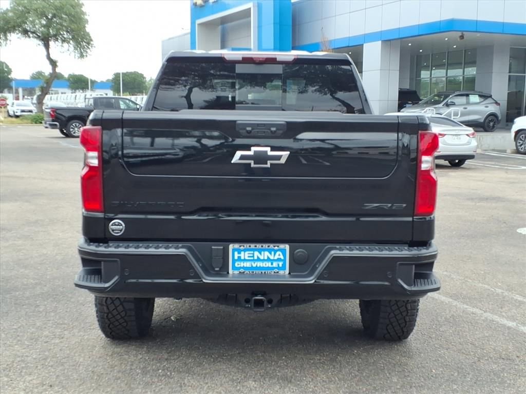 New 2026 Chevrolet Silverado 1500 ZR2 w/ LPO, Dark Essentials Package image 4