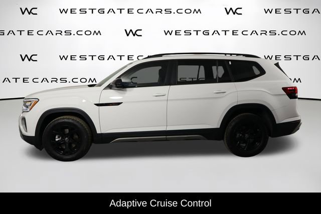 Used 2025 Volkswagen Atlas Peak Edition SE image 13