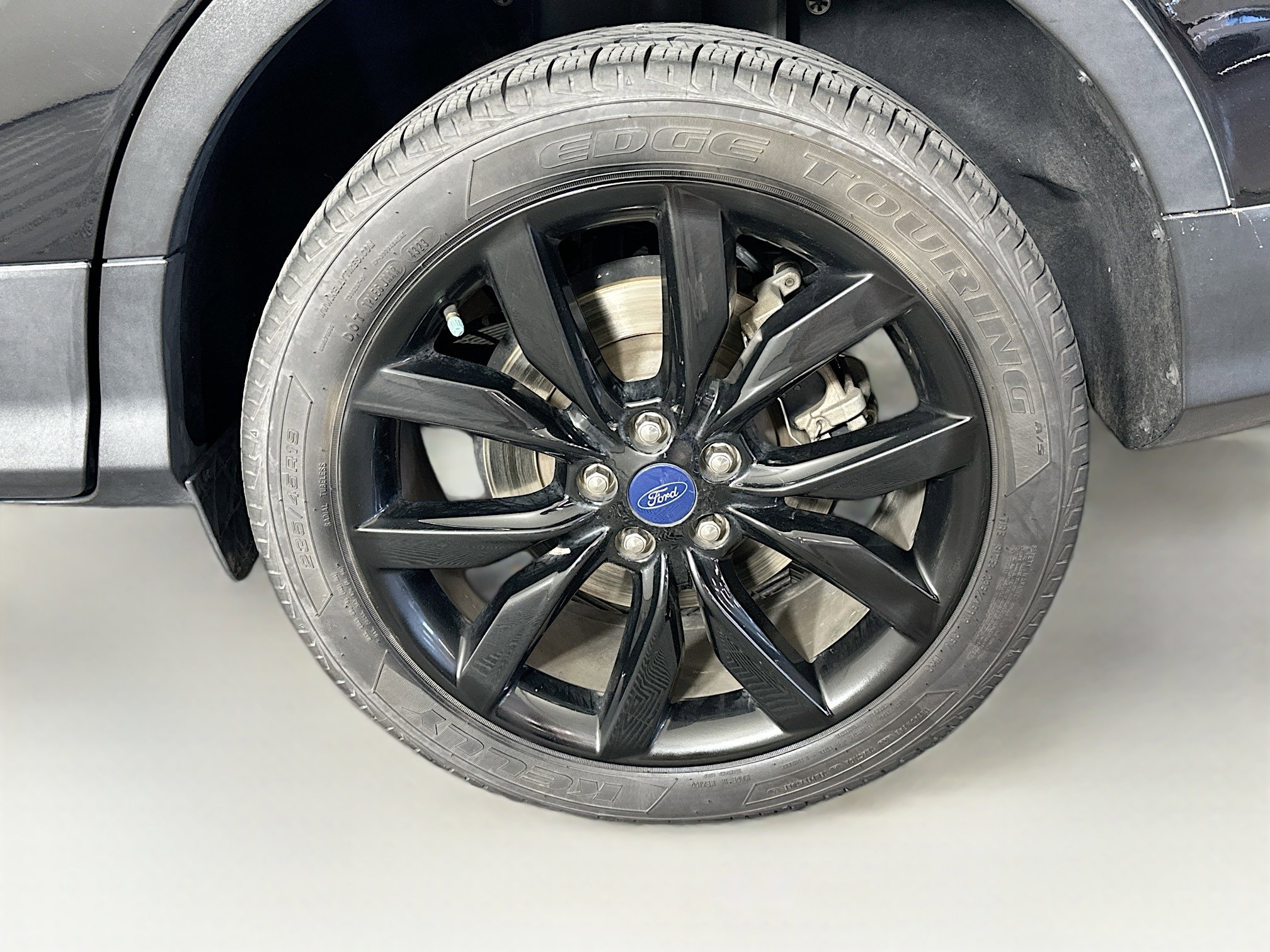 Used 2018 Ford Escape SEL w/ SEL Sport Appearance Package image 11