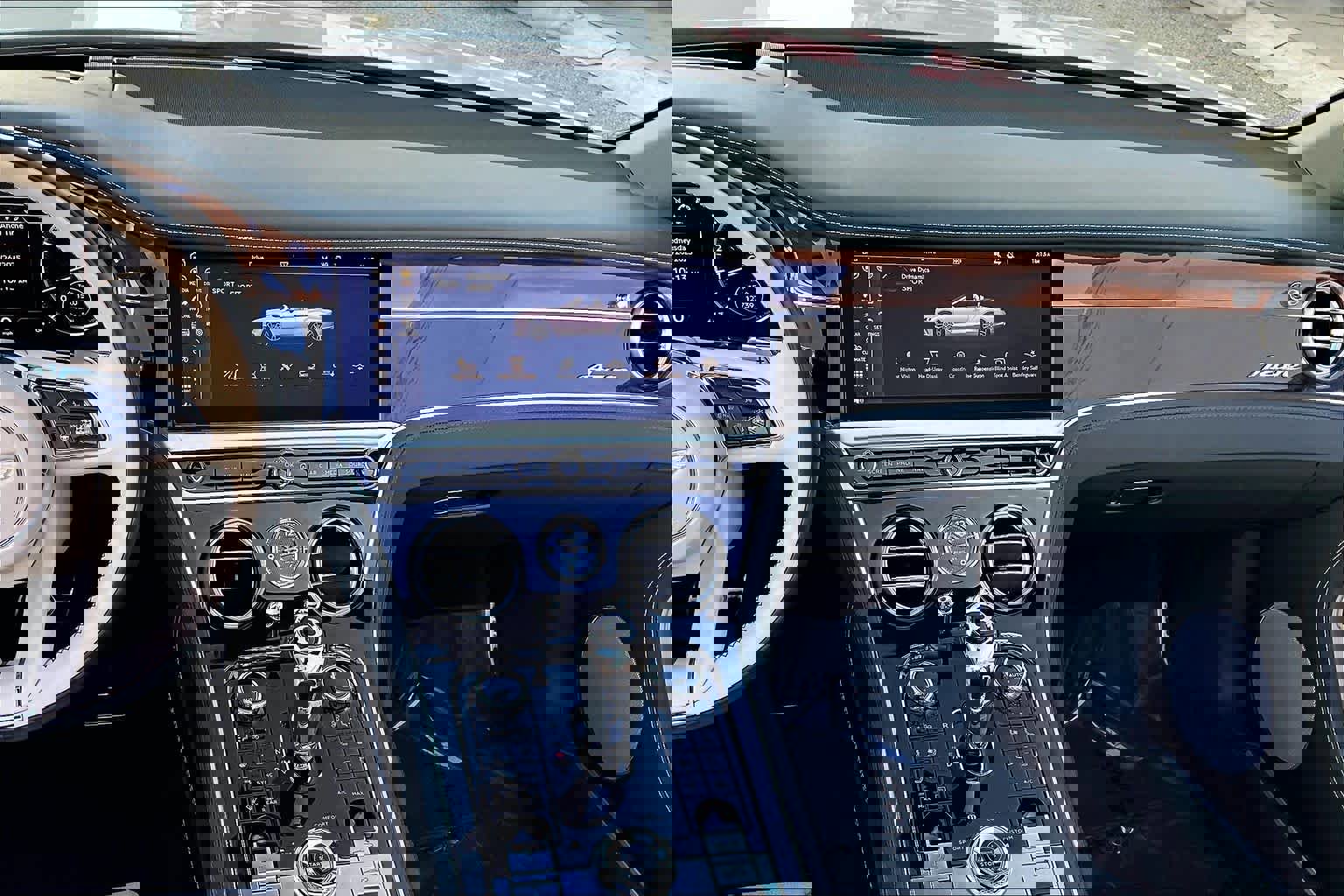 Used 2023 Bentley Continental GT Azure image 6