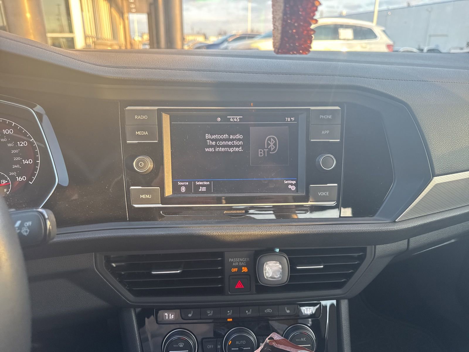 Used 2020 Volkswagen Jetta R-Line image 11