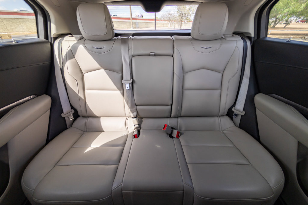 Used 2020 Cadillac XT4 Luxury FWD image 16