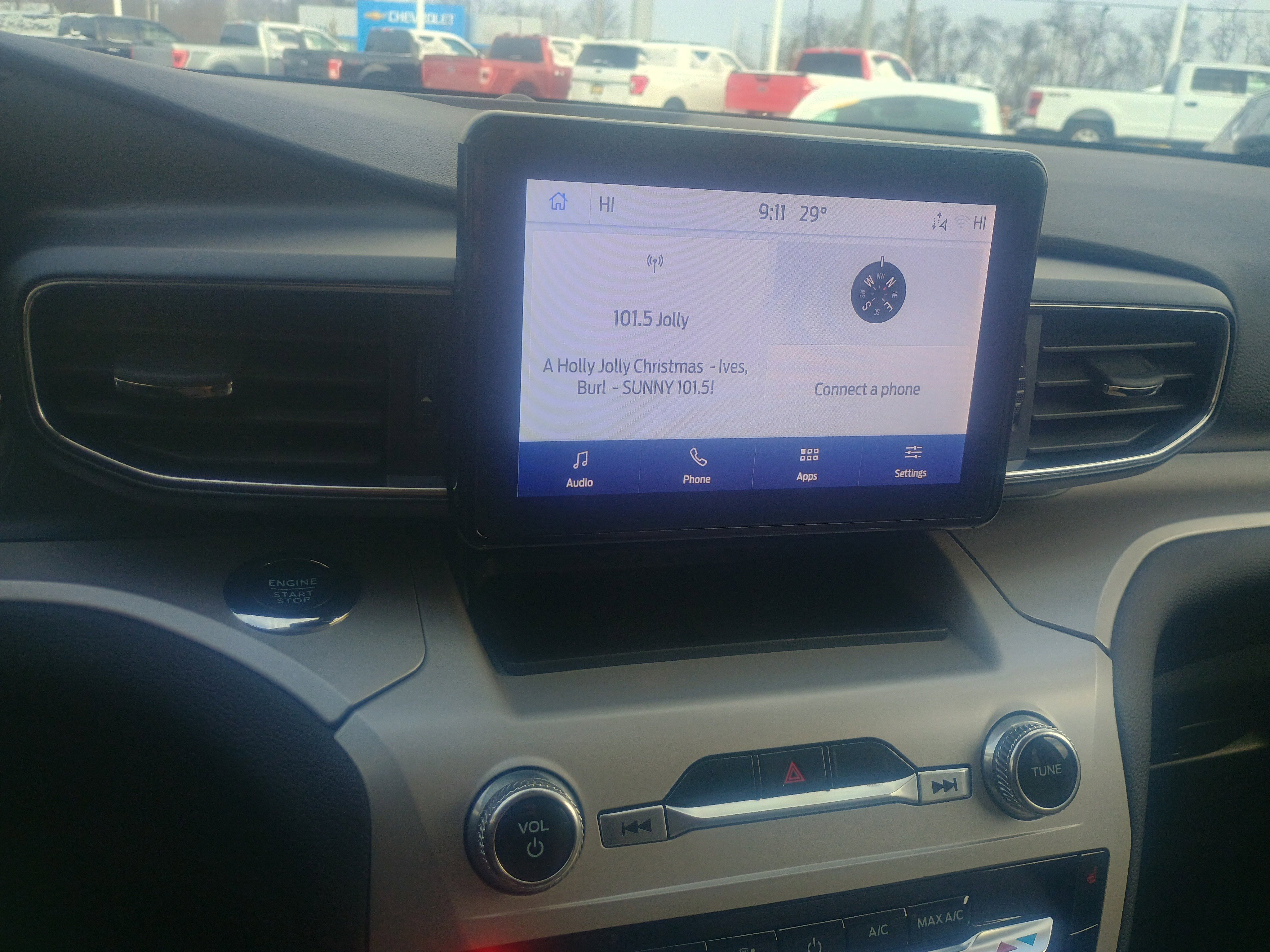 Certified 2023 Ford Explorer XLT w/ Equipment Group 202A image 27