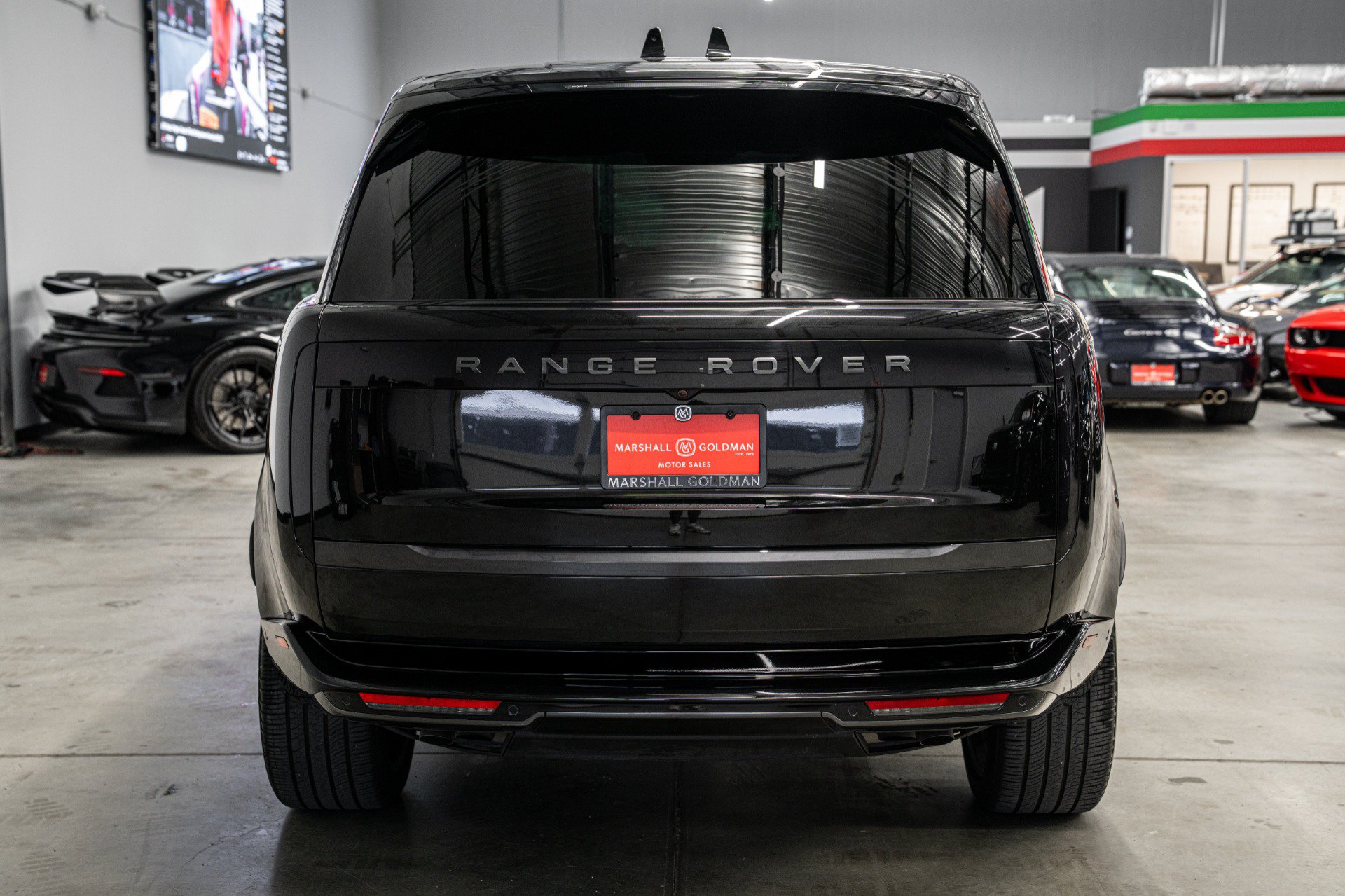 Used 2024 Land Rover Range Rover Autobiography AWD/4WD image 7