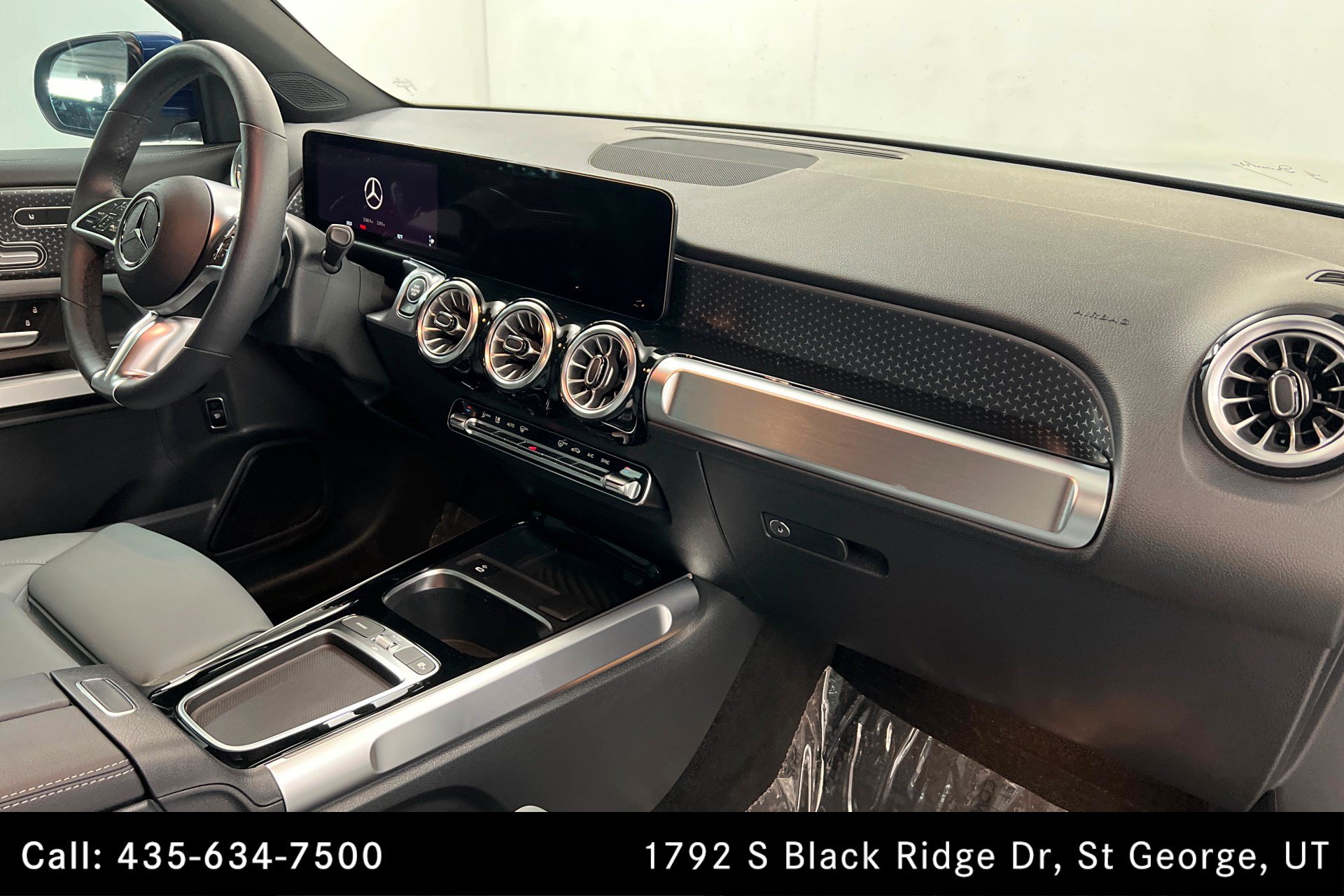 Certified 2026 Mercedes-Benz GLB 250 4MATIC image 24