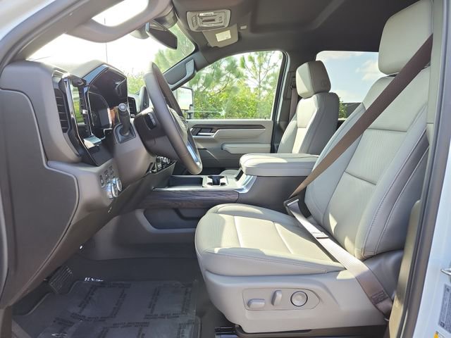 New 2026 GMC Sierra 2500 SLT w/ SLT Premium Package image 15