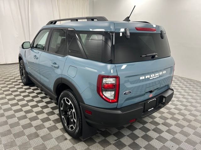 Used 2023 Ford Bronco Sport Outer Banks w/ Tech Package AWD/4WD image 6