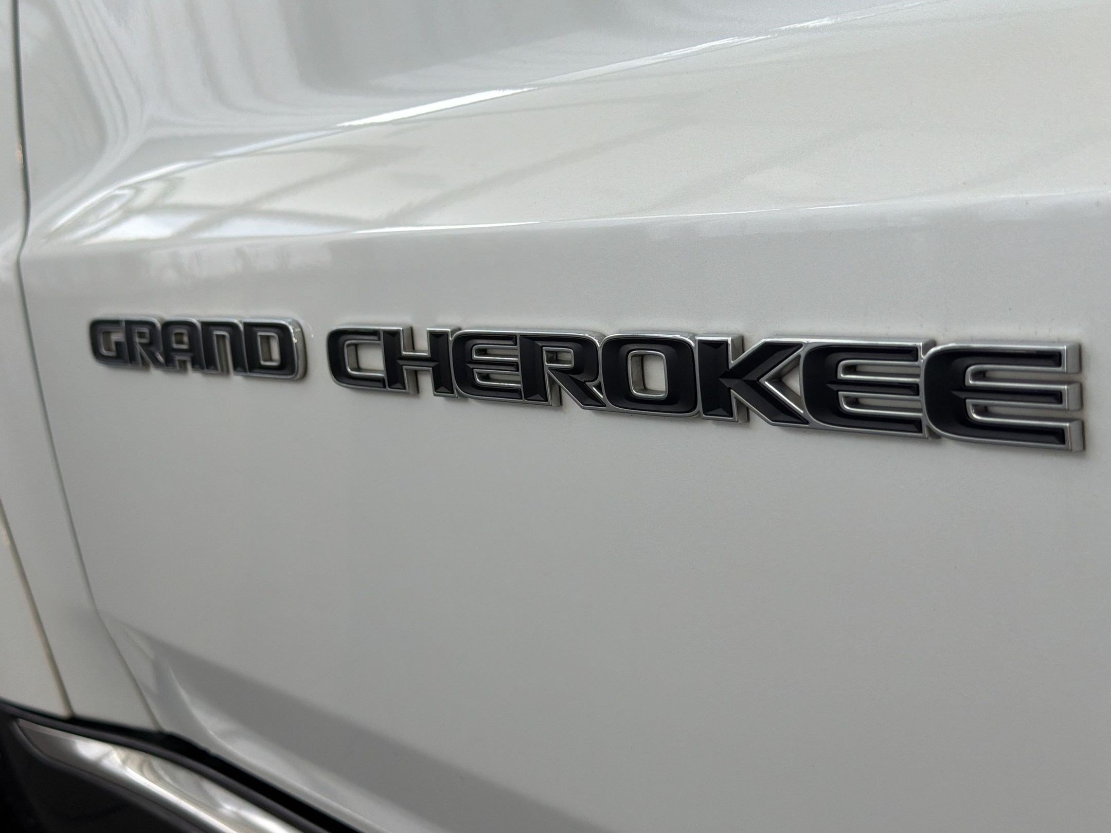 Used 2021 Jeep Grand Cherokee Summit AWD/4WD image 37