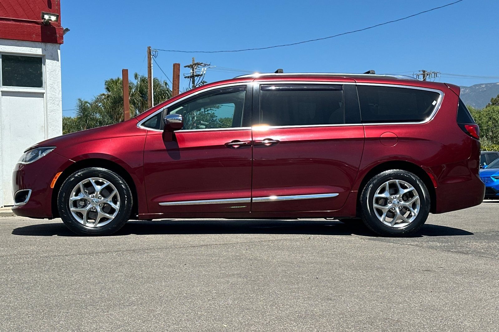 Used 2018 Chrysler Pacifica Limited FWD image 7