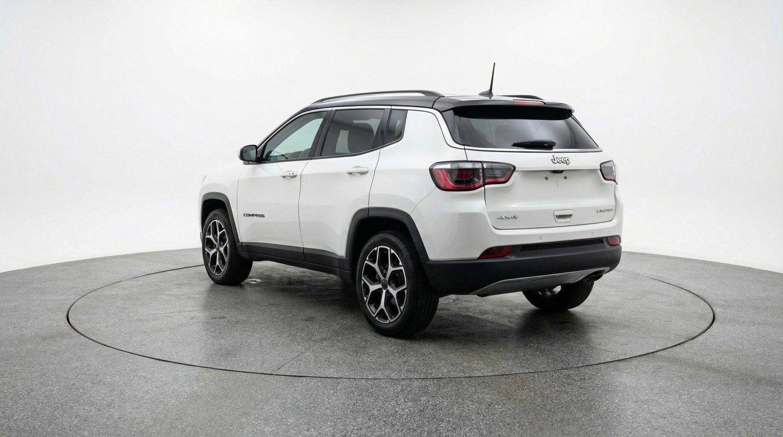 Used 2025 Jeep Compass Limited image 6